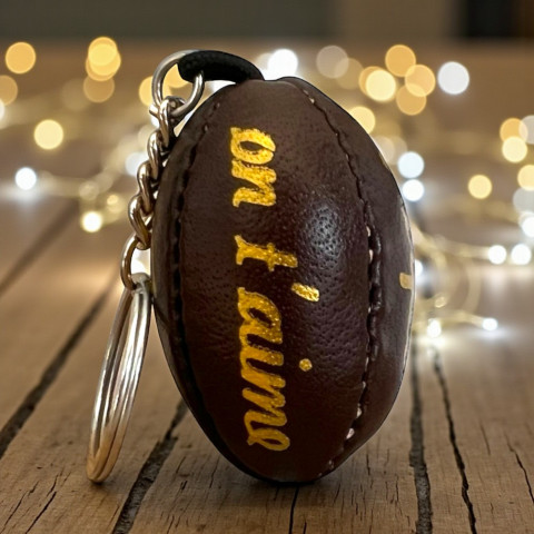 Porte-clés ballon en cuir "Papa on t'aime" marron
