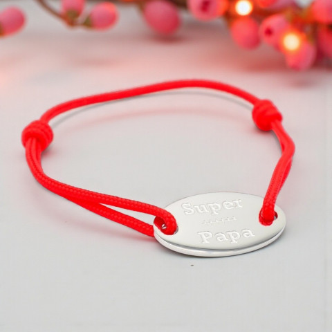 Bracelet cordon rouge Médaillon ovale gravé "Super Papa"