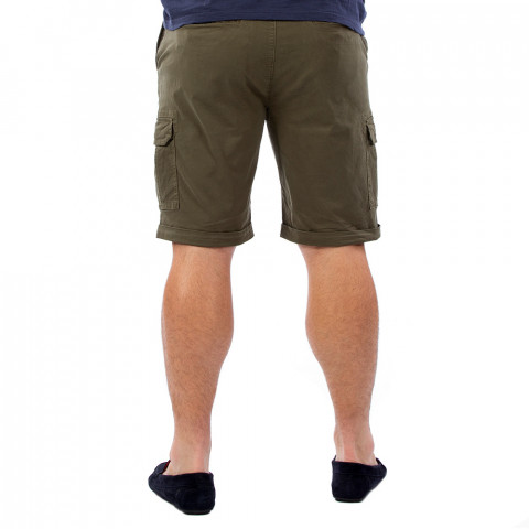 Men's khaki cargo shorts