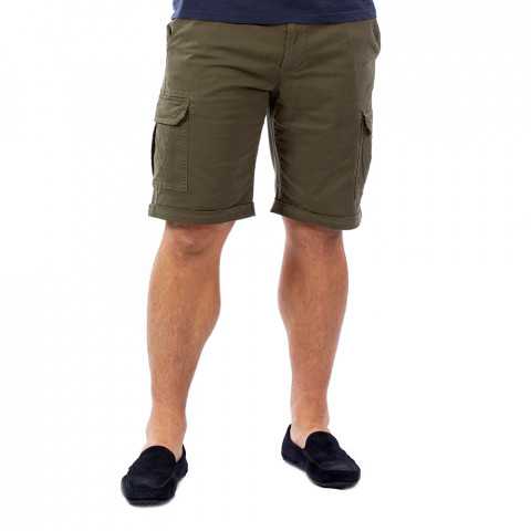 Men's khaki cargo shorts
