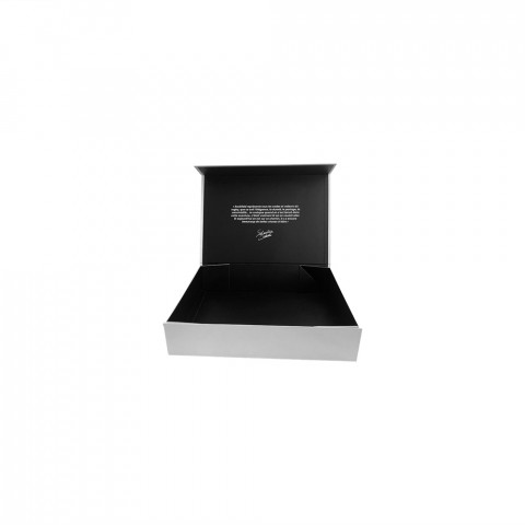 Gift box size S with magnetic flap